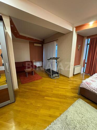 İcarəyə verilir 3 otaqlı yeni tikili 150 m², 28 May m., photo 11 from 32