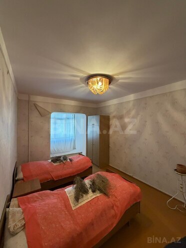 Satılır 4 otaqlı köhnə tikili 100 m², İnşaatçılar m., photo 1 from 21