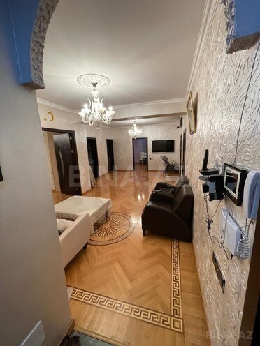 Продаётся 3-комн. новостройка 130 м², м. Ази Асланов, photo 4 from 17