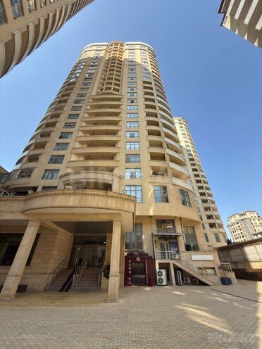 Продаётся 4-комн. новостройка 212 м², м. Низами, photo 1 from 22