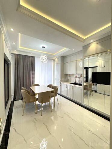 Продаётся 3-комн. новостройка 113 м², м. Низами, photo 8 from 17