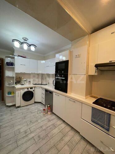 Satılır 5 otaqlı köhnə tikili 130 m², Azadlıq Prospekti m., photo 9 from 16
