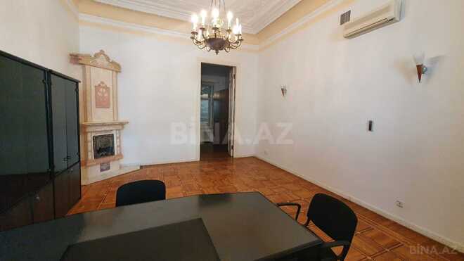 Satılır 10 otaqlı köhnə tikili 1 060 m², Sahil m., photo 5 from 32