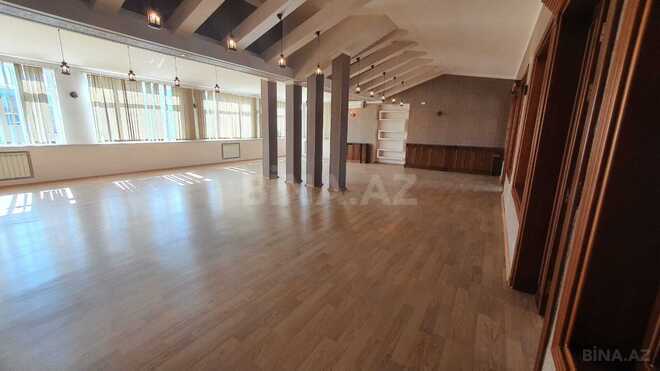 Satılır 10 otaqlı köhnə tikili 1 060 m², Sahil m., photo 23 from 32