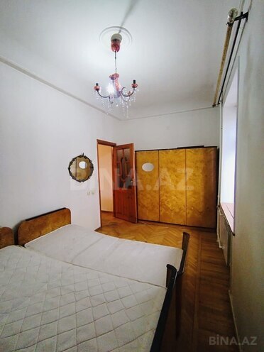 Продаётся 2-комн. вторичка 50 м², м. Элмляр Академиясы, photo 5 from 9