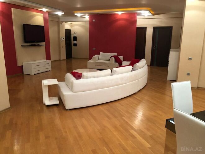 İcarəyə verilir 4 otaqlı yeni tikili 200 m², 28 May m., photo 3 from 16