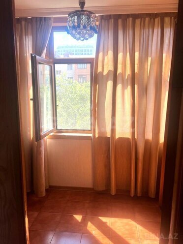 Продаётся 3-комн. вторичка 75 м², м. Нариман Нариманов, photo 8 from 19