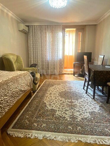 Продаётся 3-комн. вторичка 75 м², м. Нариман Нариманов, photo 3 from 19