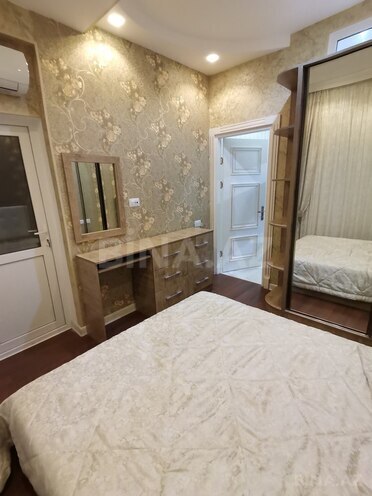 Сдаётся 3-комн. новостройка 85 м², м. Иншаатчылар, photo 11 from 17