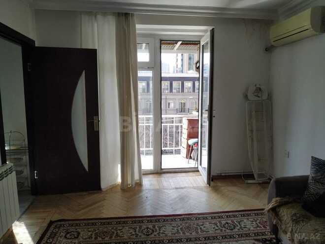 İcarəyə verilir 3 otaqlı köhnə tikili 65 m², Nizami m., photo 4 from 19