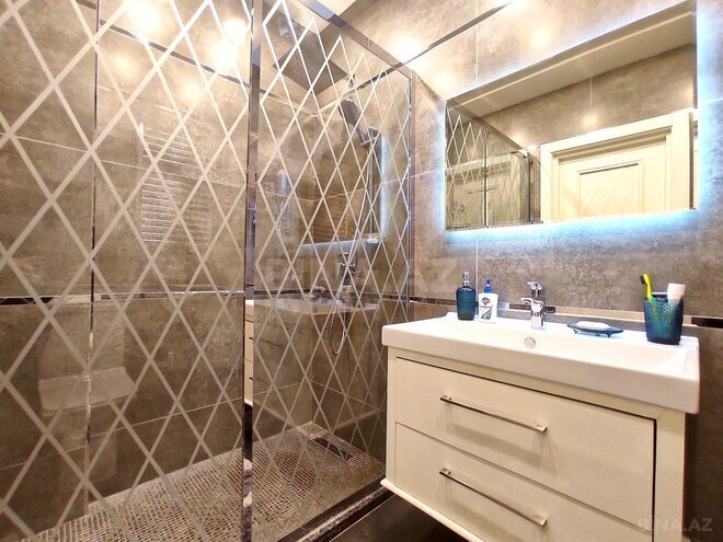 Satılır 3 otaqlı yeni tikili 130 m², Qara Qarayev m., photo 18 from 32