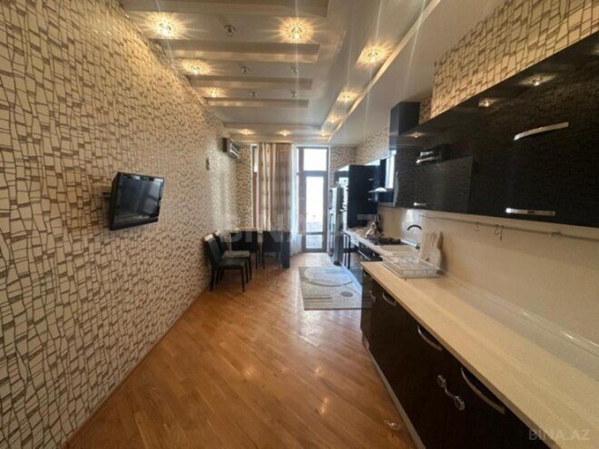 İcarəyə verilir 3 otaqlı yeni tikili 155 m², 28 May m., photo 5 from 13