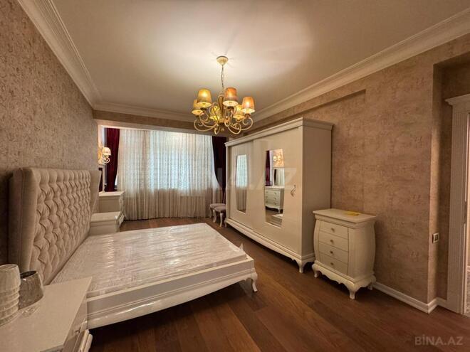 Продаётся 3-комн. новостройка 171 м², м. Низами, photo 14 from 32