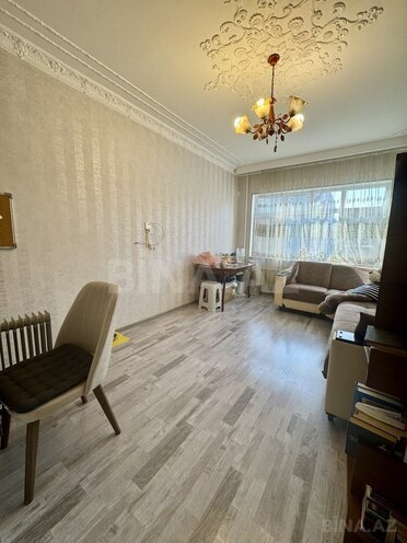 Satılır 3 otaqlı köhnə tikili 85 m², İnşaatçılar m., photo 8 from 15