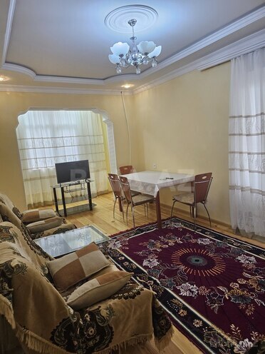 Сдаётся 3-комн. вторичка 75 м², м. Кара Караев, photo 10 from 15