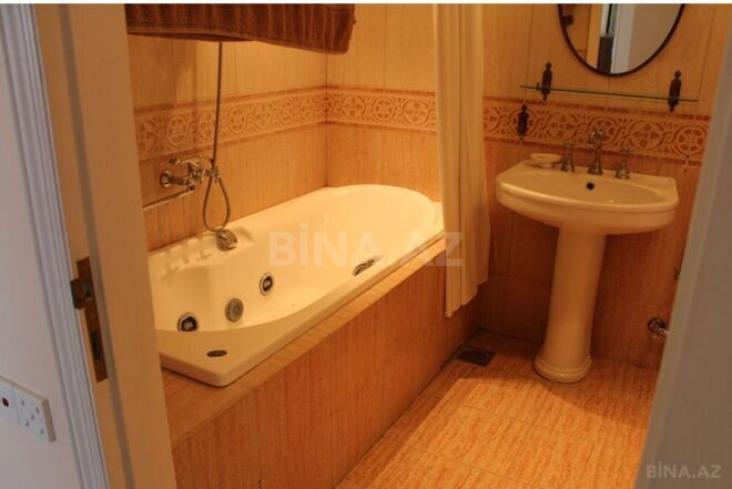 Satılır 3 otaqlı köhnə tikili 120 m², İçəri Şəhər m., photo 17 from 19