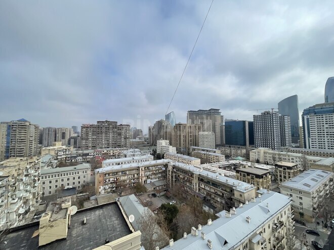 Satılır 3 otaqlı yeni tikili 210 m², 28 May m., photo 3 from 10