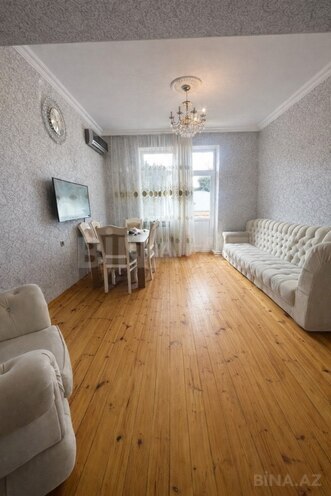 Продаётся 2-комн. новостройка 75 м², м. Нефтчиляр, photo 1 from 17