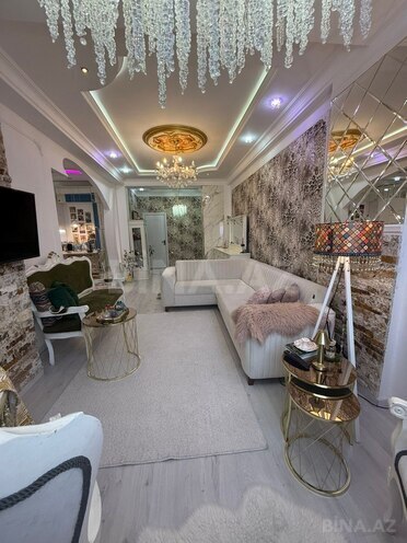 Продаётся 3-комн. новостройка 90 м², Хатаинский р., photo 1 from 32