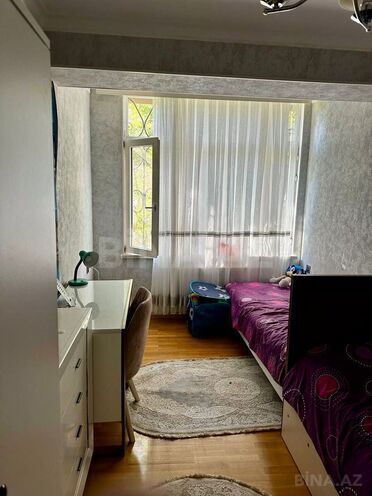 Satılır 3 otaqlı köhnə tikili 100 m², Qara Qarayev m., photo 8 from 13