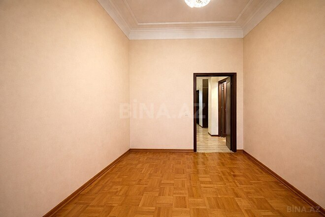 Satılır 3 otaqlı köhnə tikili 90 m², Nizami m., photo 6 from 9