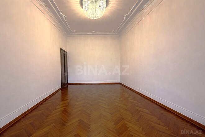 Satılır 3 otaqlı köhnə tikili 90 m², Nizami m., photo 4 from 9