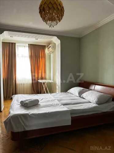 Сдаётся 3-комн. вторичка 90 м², м. Низами, photo 4 from 14