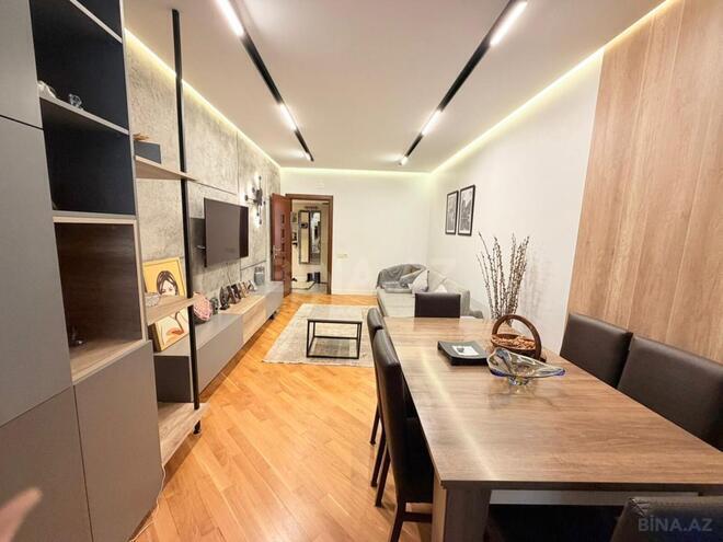 Продаётся 2-комн. вторичка 60 м², м. Низами, photo 6 from 17