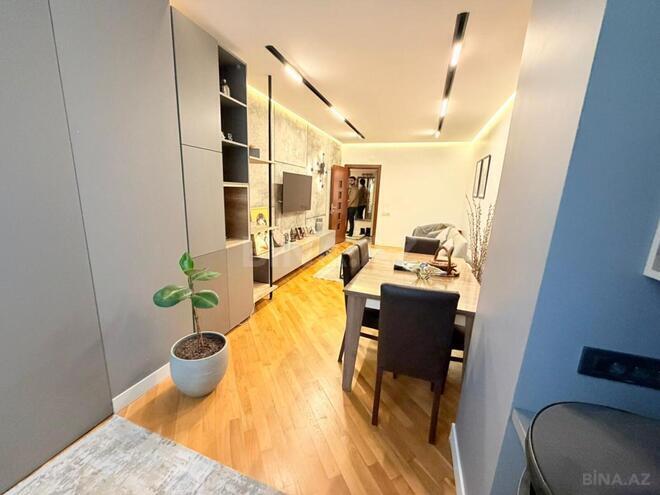 Продаётся 2-комн. вторичка 60 м², м. Низами, photo 9 from 17