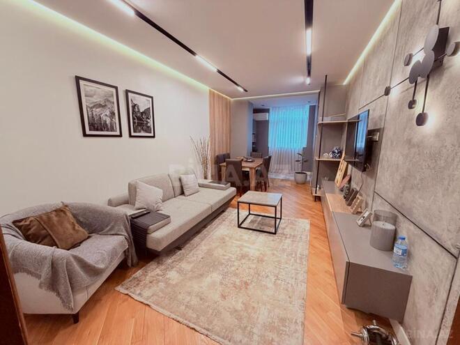 Продаётся 2-комн. вторичка 60 м², м. Низами, photo 4 from 17