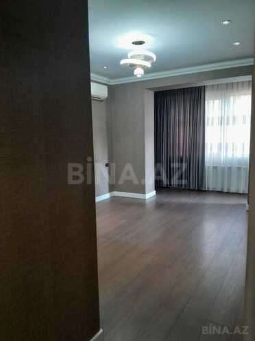 Продаётся 4-комн. вторичка 110 м², м. Ази Асланов, photo 18 from 20