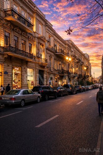 Satılır 7 otaqlı köhnə tikili 245 m², Sahil m., photo 3 from 20