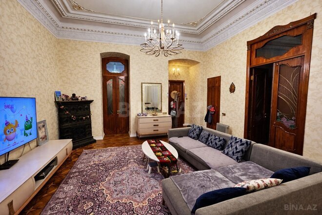 Satılır 7 otaqlı köhnə tikili 245 m², Sahil m., photo 5 from 20