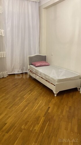 Сдается 3-комн. новостройка 110 м², м. Иншаатчылар, photo 7 from 15