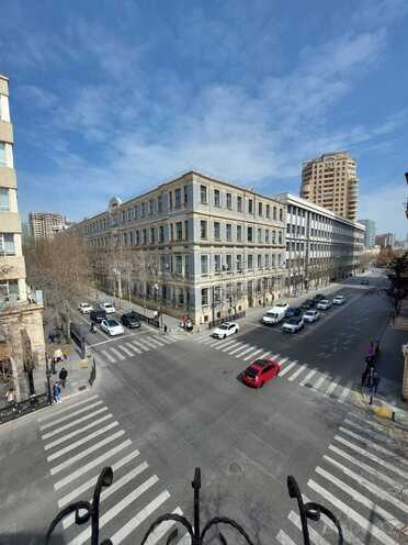 Satılır 3 otaqlı köhnə tikili 67 m², 28 May m., photo 3 from 32