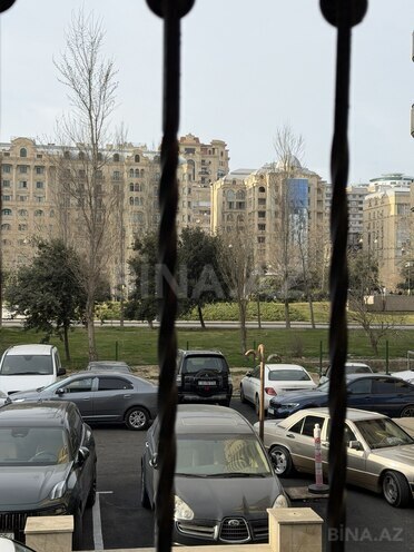 Satılır 2 otaqlı köhnə tikili 42 m², Sahil m., photo 6 from 15