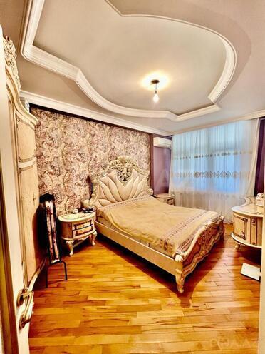 Продаётся 3-комн. вторичка 75 м², м. Насими, photo 3 from 7