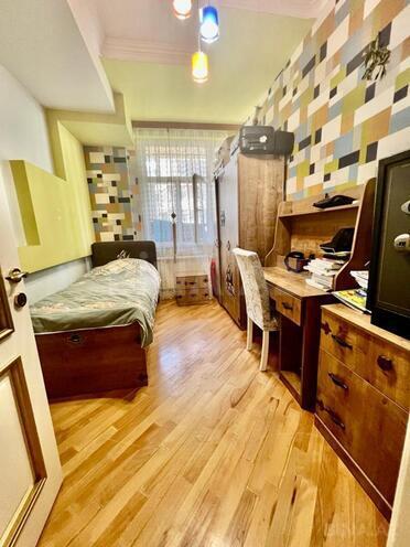 Продаётся 3-комн. вторичка 75 м², м. Насими, photo 4 from 7