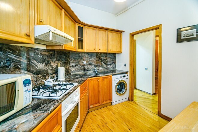 İcarəyə verilir 2 otaqlı köhnə tikili 50 m², Sahil m., photo 5 from 24