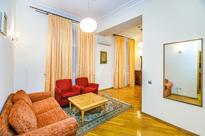 İcarəyə verilir 2 otaqlı köhnə tikili 50 m², Sahil m., photo 10 from 24