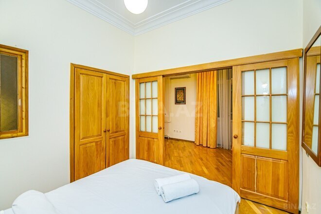 İcarəyə verilir 2 otaqlı köhnə tikili 50 m², Sahil m., photo 19 from 24