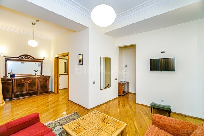 İcarəyə verilir 2 otaqlı köhnə tikili 50 m², Sahil m., photo 14 from 24