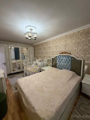 Продаётся 4-комн. вторичка 90 м², м. Кара Караев, photo 1 from 19