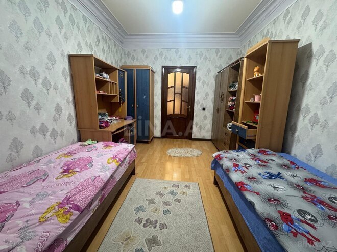 Продаётся 4-комн. вторичка 100 м², м. Нефтчиляр, photo 11 from 18