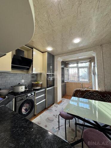 Продаётся 4-комн. вторичка 100 м², Хатаинский р., photo 1 from 12