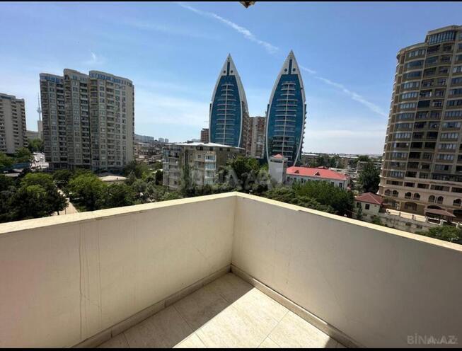 Сдаётся 3-комн. новостройка 110 м², м. Ичеришехер, photo 9 from 13