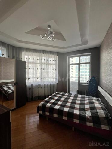Сдаётся 3-комн. новостройка 130 м², м. Низами, photo 3 from 18