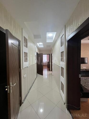 Сдаётся 3-комн. новостройка 130 м², м. Низами, photo 14 from 18