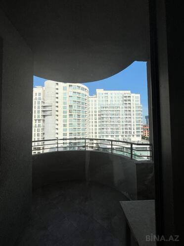 Сдаётся 3-комн. новостройка 130 м², м. Низами, photo 12 from 18