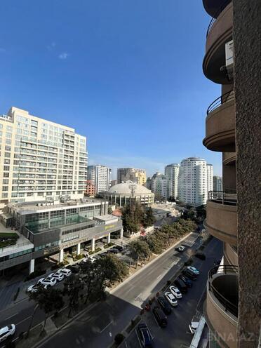 Сдаётся 3-комн. новостройка 130 м², м. Низами, photo 8 from 18